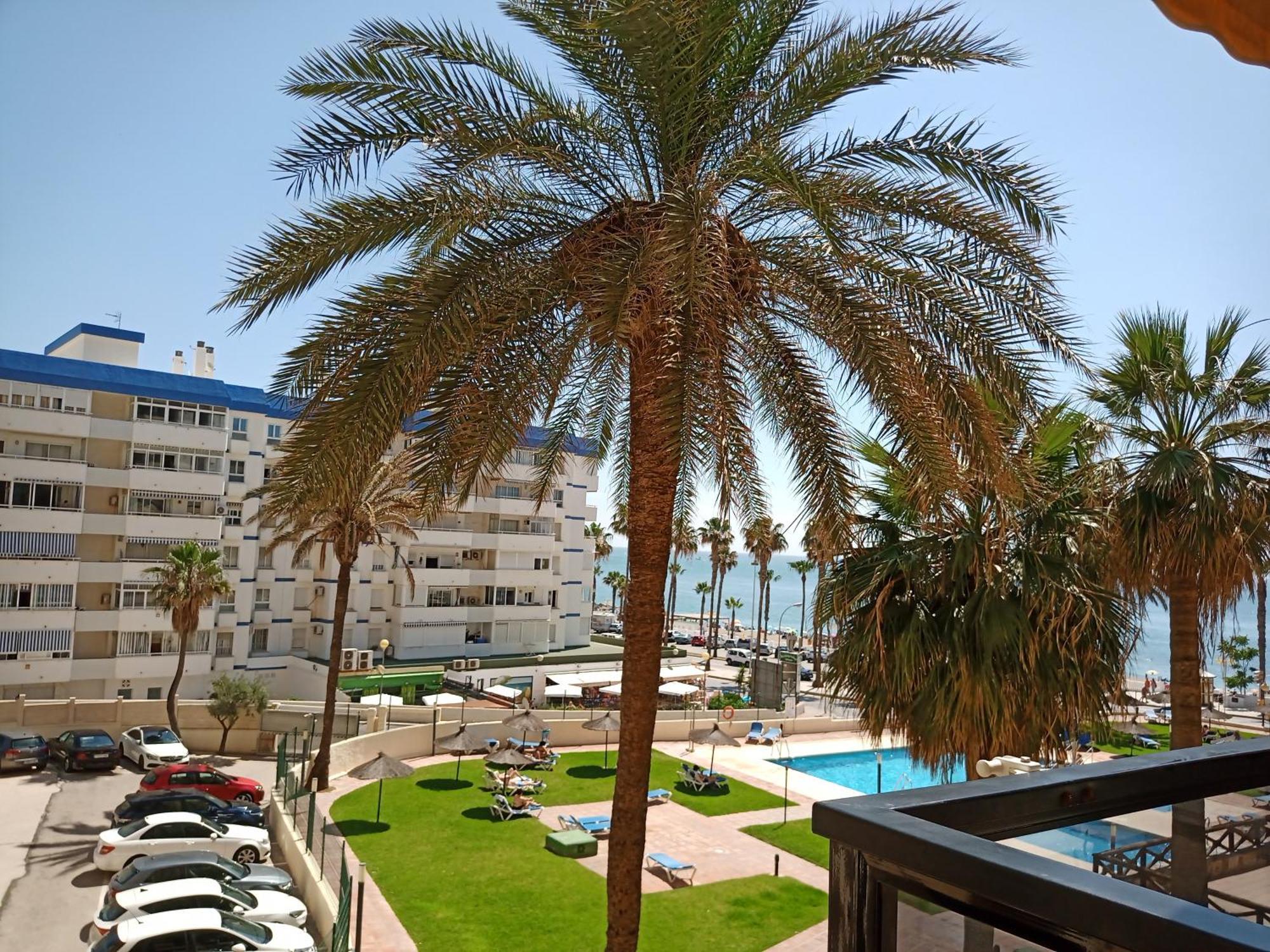 1 Paradise Of Benalmadena Costa Residencial Aloha Playa Vistas Al Mar, Front Beach Mini Duplex Bagian luar foto